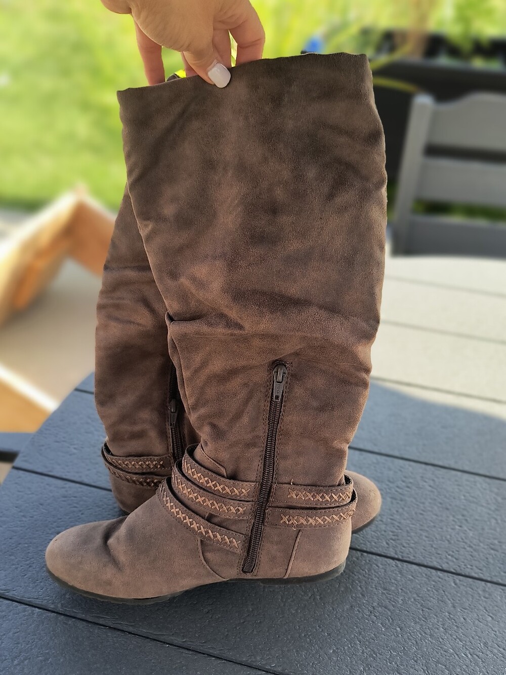 SO Brown Knee High Slouch Boots Braided Buckle Accents Round Toe Women Size 8